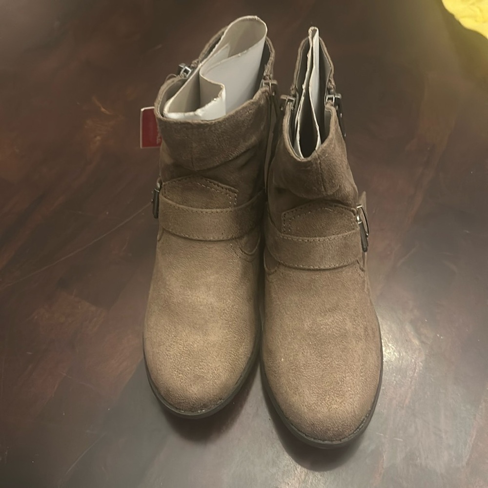 Nina suede boots. Size 2